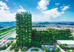 家长质疑布置作业太晚被班主任踢出群,当地教育局回应