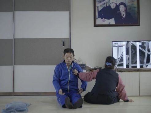 王一博吊威亚飞起来了