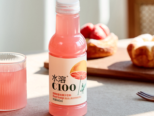 年终特辑·当你老了|三个“90后”护理员,遇上“90后”老人