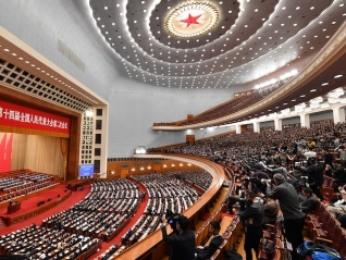 地铁出入口外形像棺材?广州地铁回应