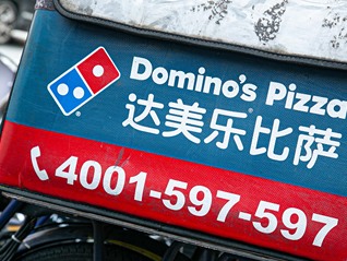 好友曝赵露思曾被公司老板辱骂殴打