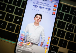 李晨祝大家2025年心想事成